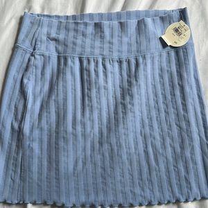 NWT Aerie skirt 💙